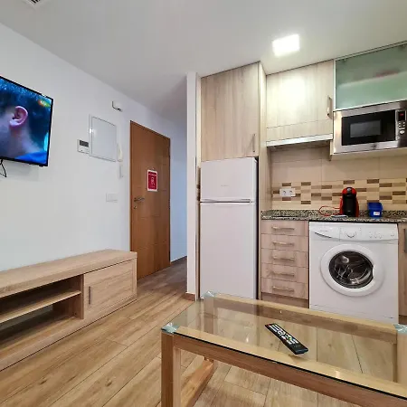 Apartamento Completo Castillo Levante Daire *